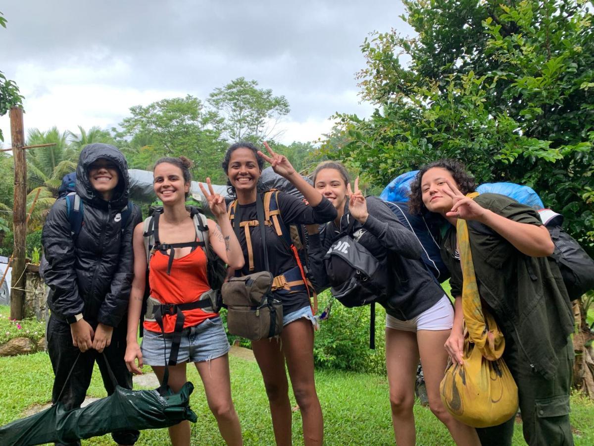 Flora Praia Do Sono Lodge & Trekking Парати Екстериор снимка